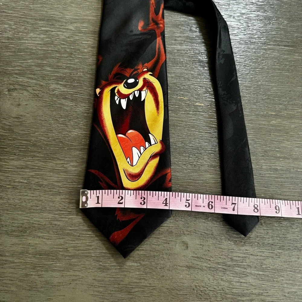 Vintage 90’s Looney Toons Taz Black Graphic Tie